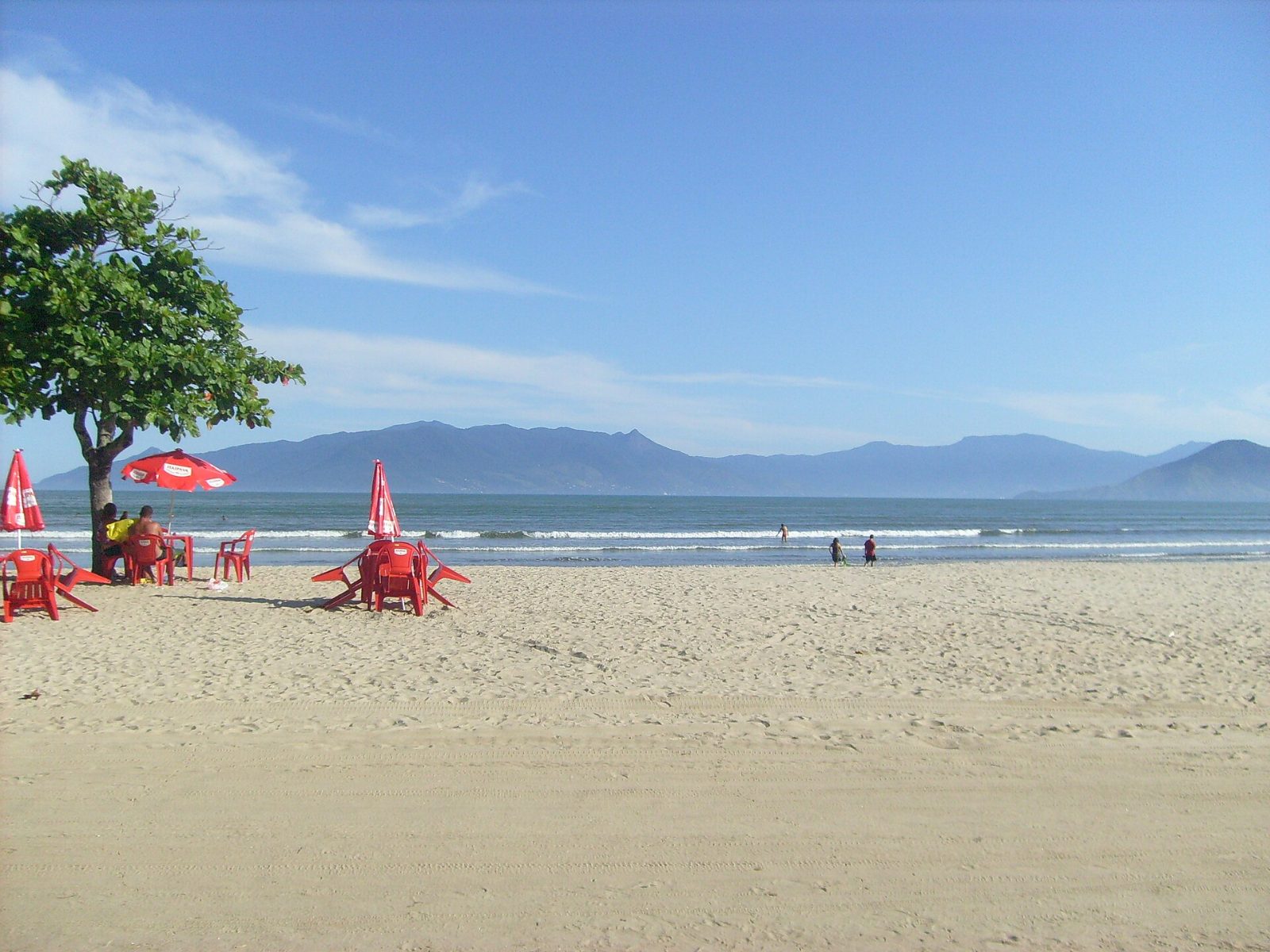 Quiosque na praia de Caraguatatuba