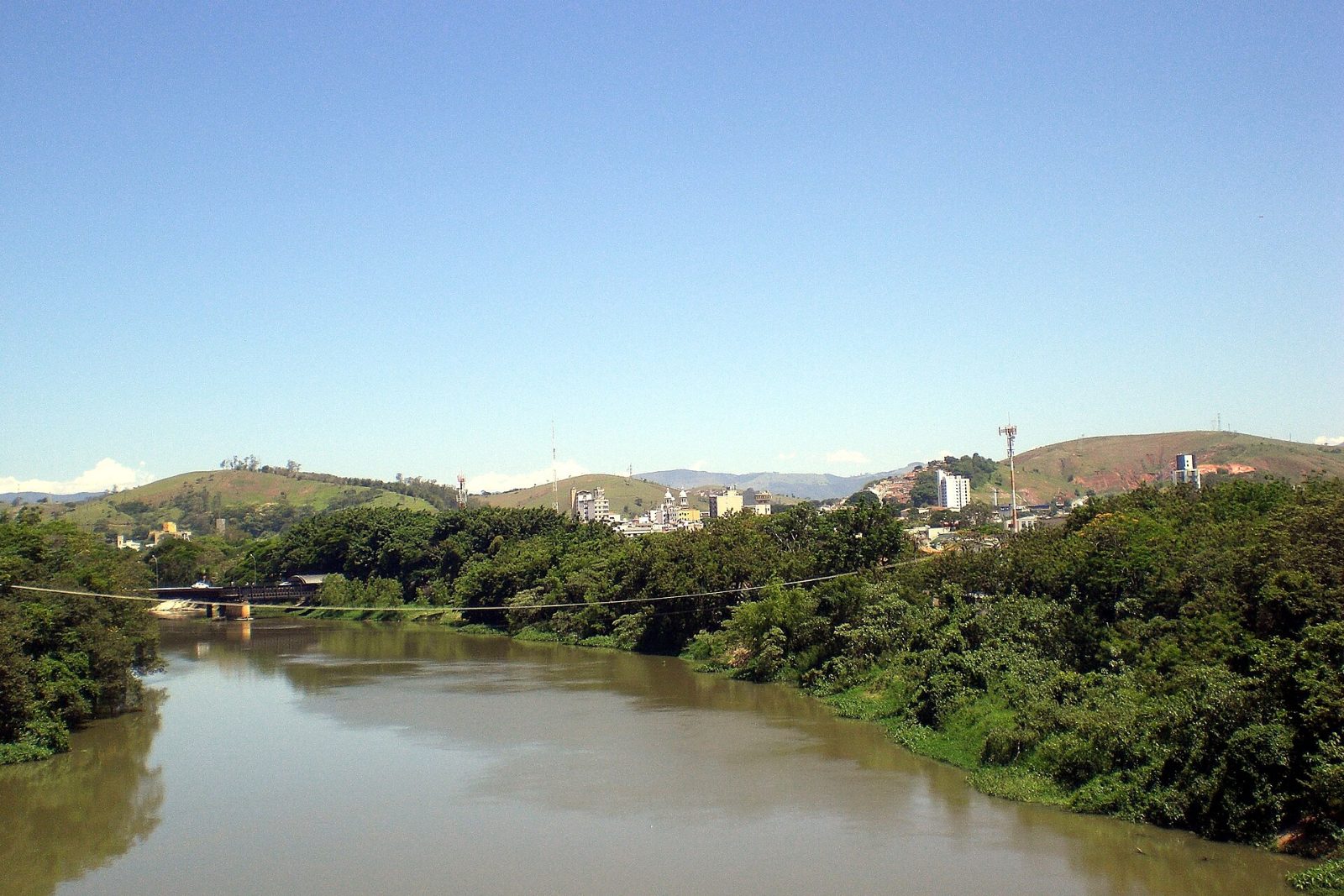 Rio Paraíba do Sul em Guaratinguetá
